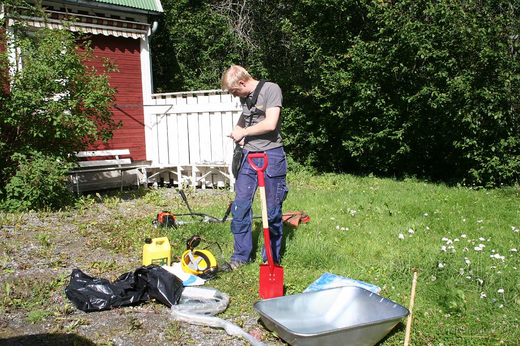 IMG_2257.JPG - Bodyguard har gjort lite grundinvesteringar i spade och skottkärra