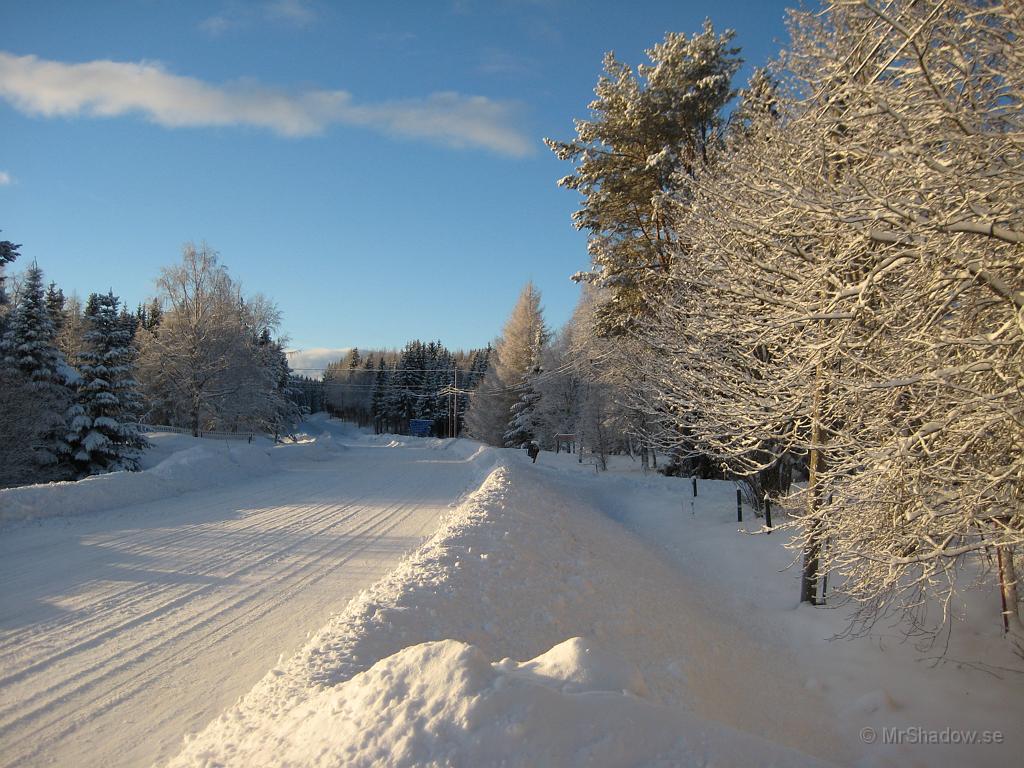 IX70_0464.JPG - Inget vägsalt här heller..☺ Bara vit snö