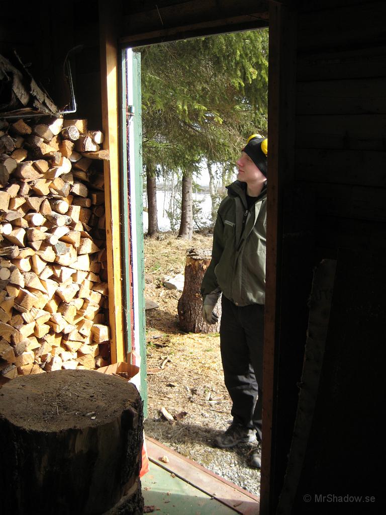 IX70_0850.JPG - Starkt jobbat, nu är dörren öppen igen. Troligen länge sedan den var öppnad senast