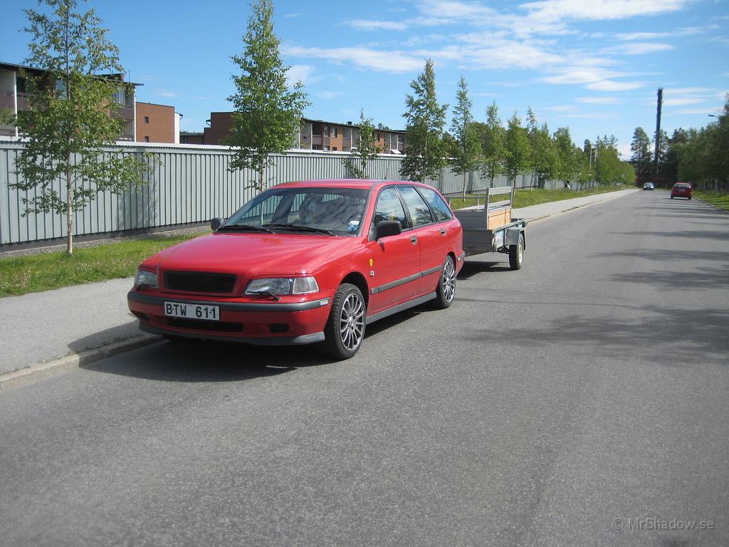 IX70_1342.JPG - 2008-06-27  Lånat lastbilen och ett släp, för en "långtradar" transport av en lopplåda.Hittade en kökssoffa i bra skick på en loppis i stan.