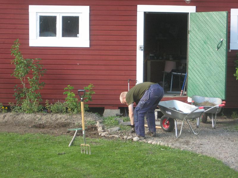 IX70_1591.JPG - Kantsättning med hjälp av natursten